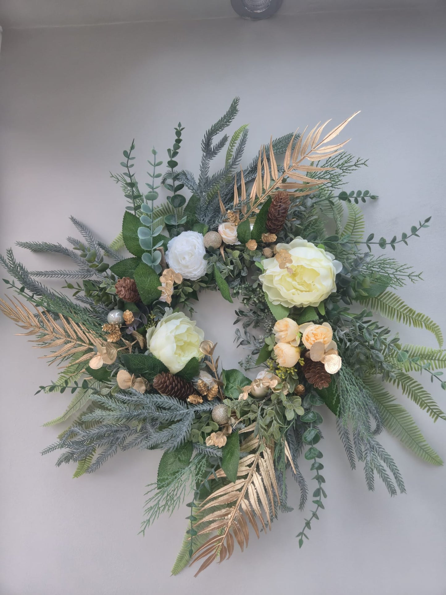 Large Neutral Wreaths 56cm
