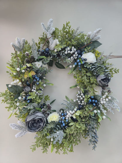 Large Christmas Wreaths 56cm - Choose Colours