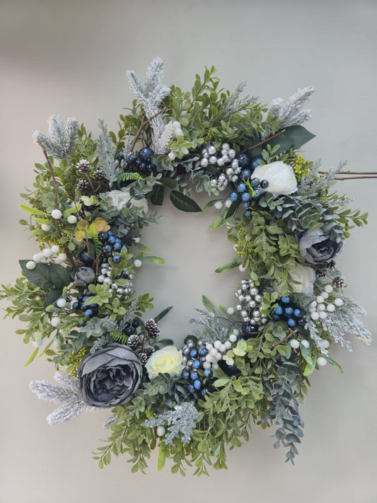 Large Christmas Wreaths 56cm - Choose Colours