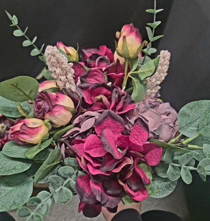 Dry Look Rose/Hydrangea Bouquet