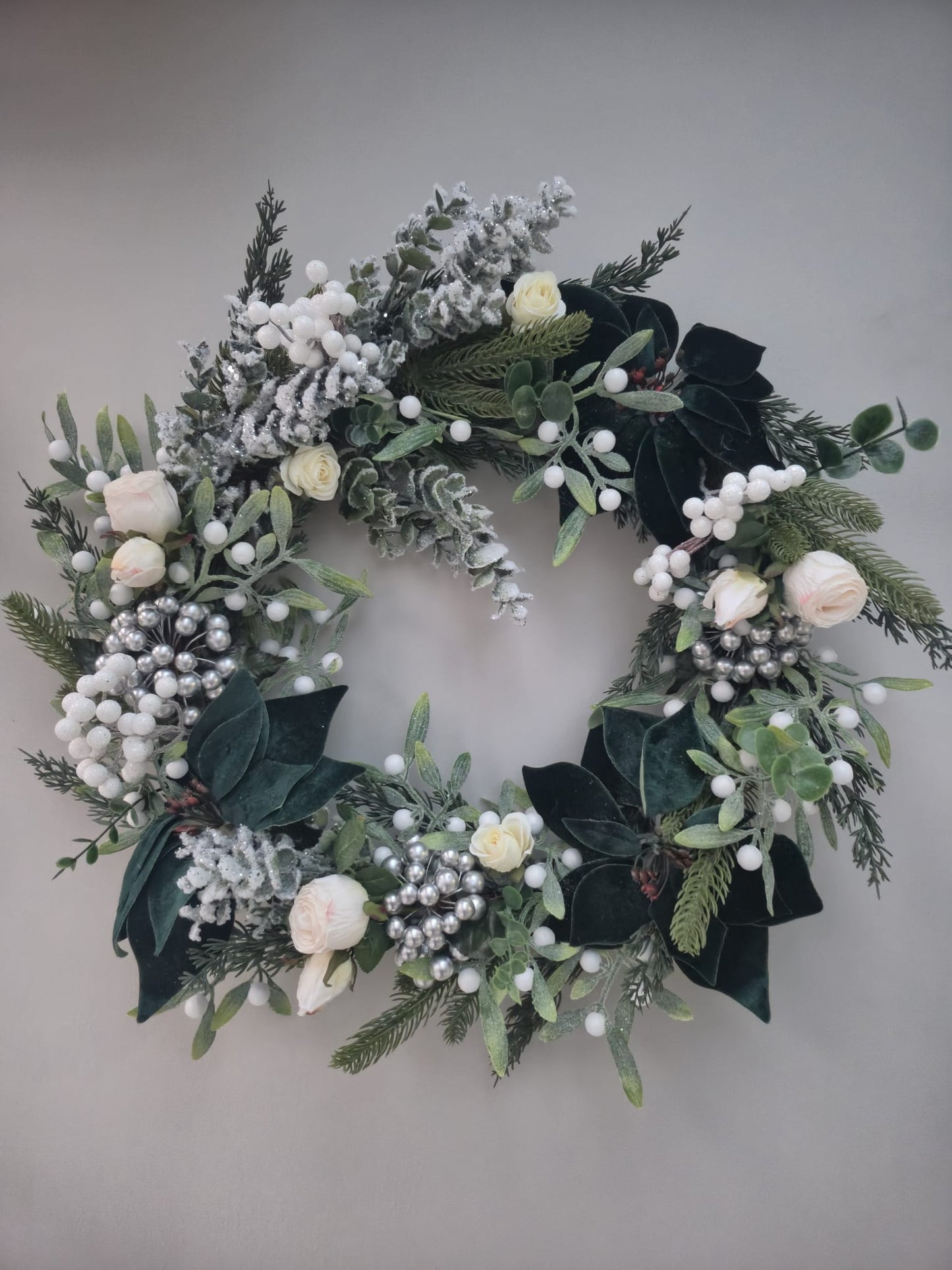 Large Christmas Wreaths 56cm - Choose Colours
